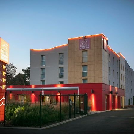 Hotel Clermont Estaing Bagian luar foto