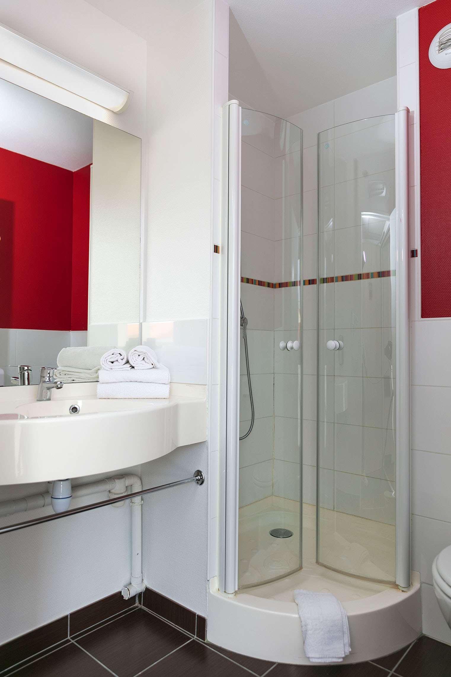 Hotel Clermont Estaing Bagian luar foto