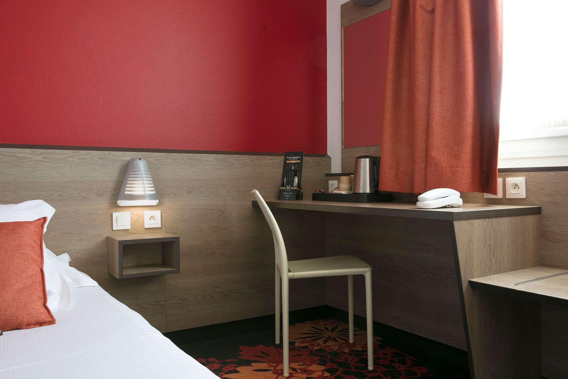 Hotel Clermont Estaing Bagian luar foto